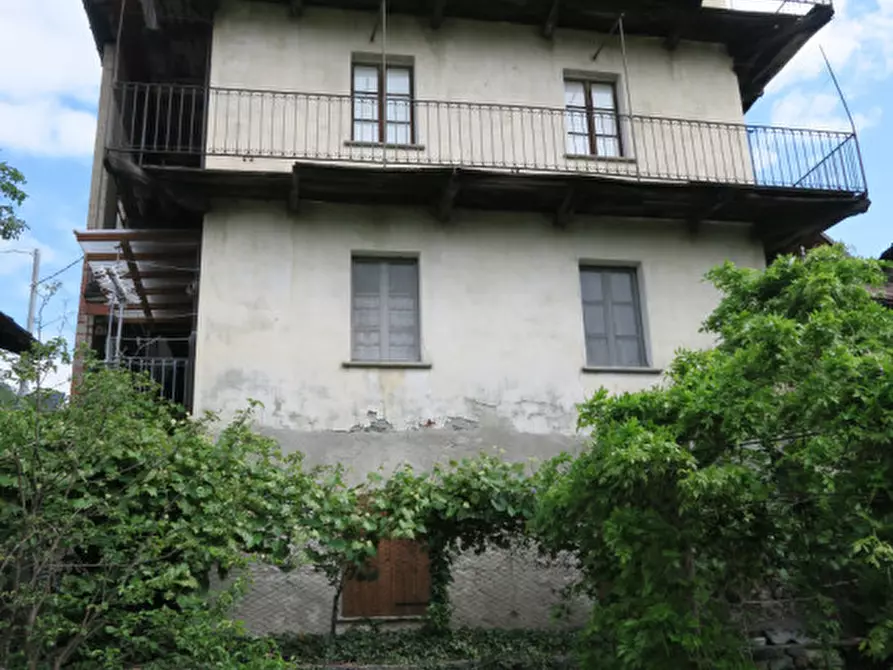 Immagine 1 di Appartamento in vendita  in Frazione Ville a Challand-Saint-Victor