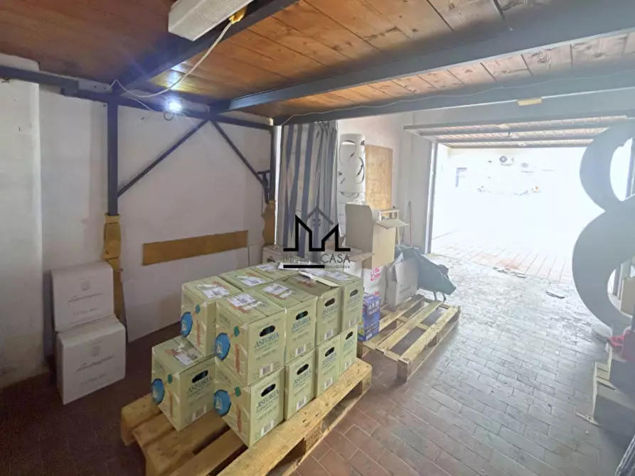 Immagine 9 di Garage in vendita  in Largo Strasburgo 25 a Palermo