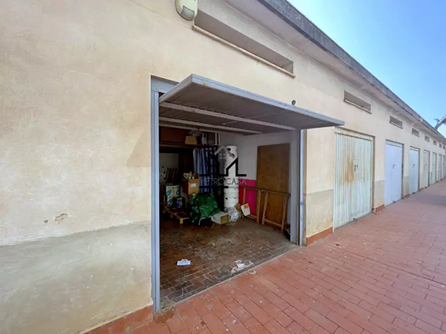 Immagine 12 di Garage in vendita  in Largo Strasburgo 25 a Palermo