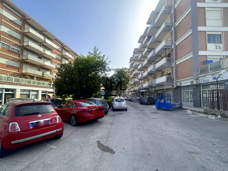 Immagine 15 di Garage in vendita  in Largo Strasburgo 25 a Palermo