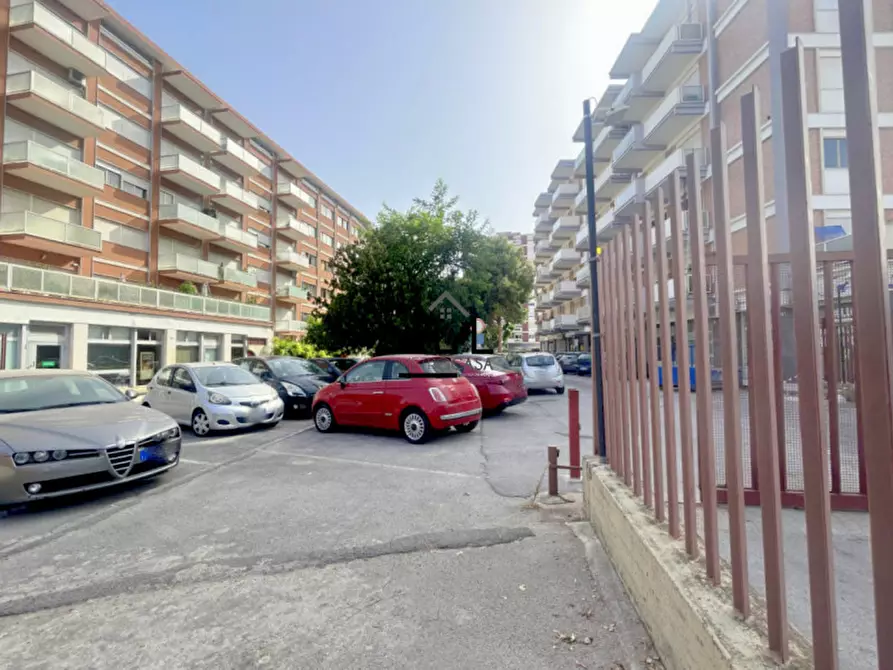 Immagine 16 di Garage in vendita  in Largo Strasburgo 25 a Palermo