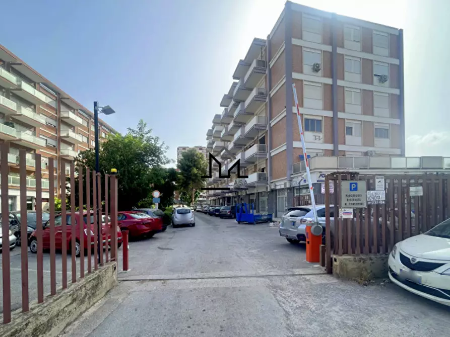 Immagine 17 di Garage in vendita  in Largo Strasburgo 25 a Palermo