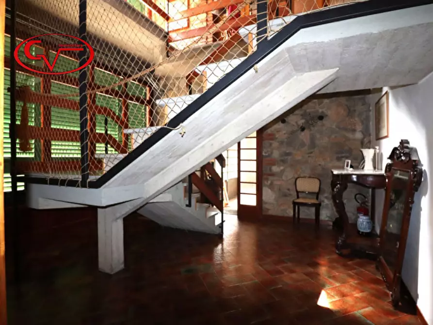 Immagine 14 di Villa in vendita  a Montevarchi