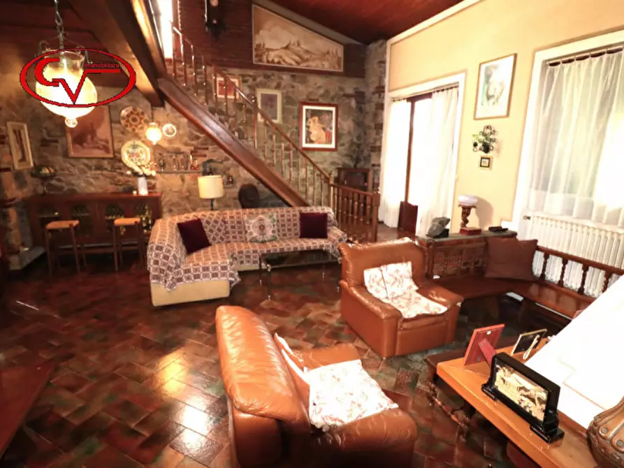 Immagine 19 di Villa in vendita  a Montevarchi