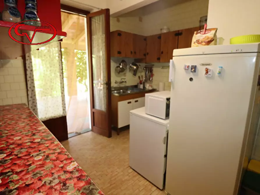 Immagine 26 di Villa in vendita  a Montevarchi