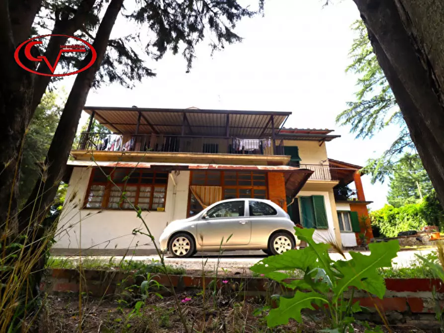 Immagine 56 di Villa in vendita  a Montevarchi