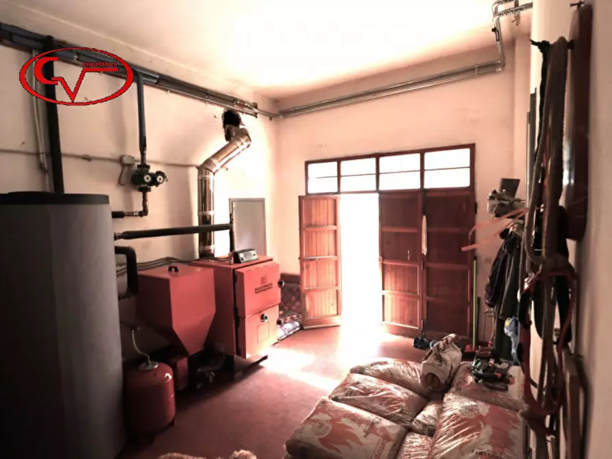 Immagine 59 di Villa in vendita  a Montevarchi