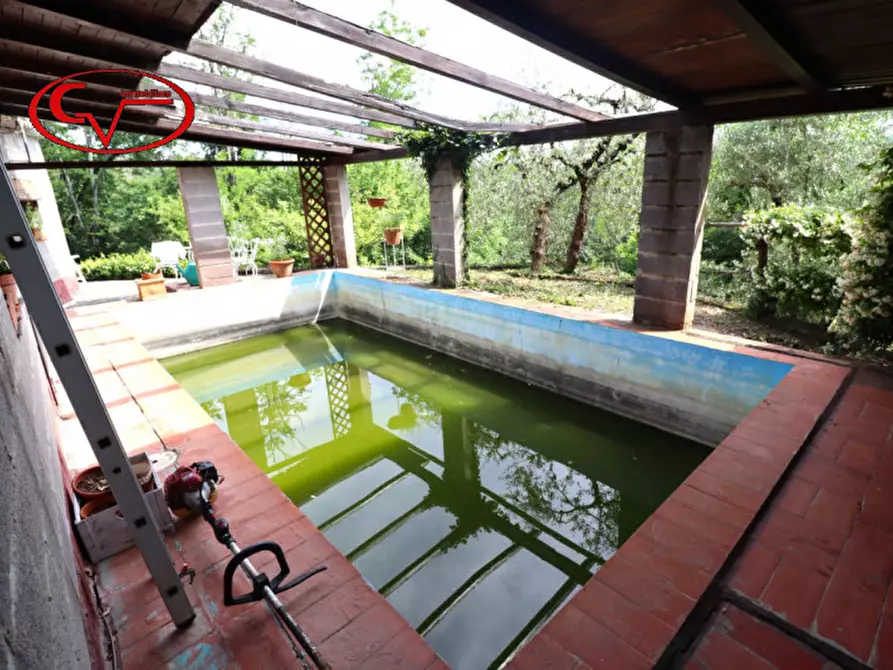 Immagine 63 di Villa in vendita  a Montevarchi