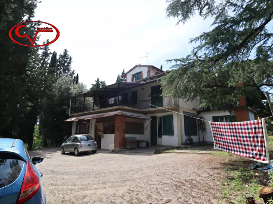 Immagine 66 di Villa in vendita  a Montevarchi