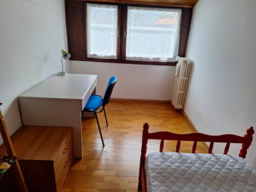 Immagine 1 di Camera in affitto  in VIA OSSANNA a Trento