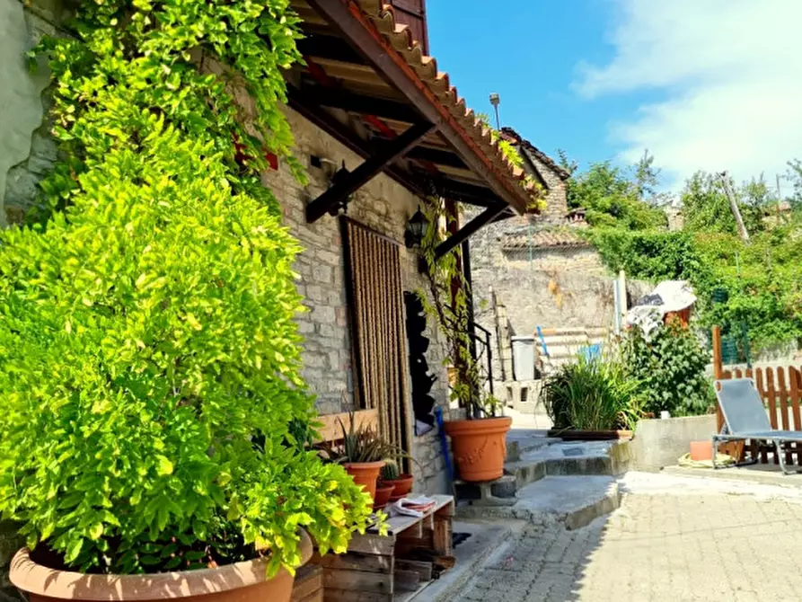 Immagine 2 di Casa indipendente in vendita  a Bore