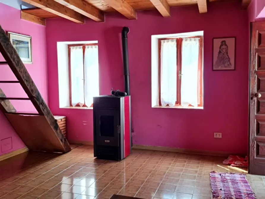 Immagine 11 di Casa indipendente in vendita  a Bore