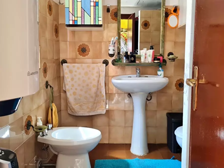 Immagine 22 di Casa indipendente in vendita  a Bore