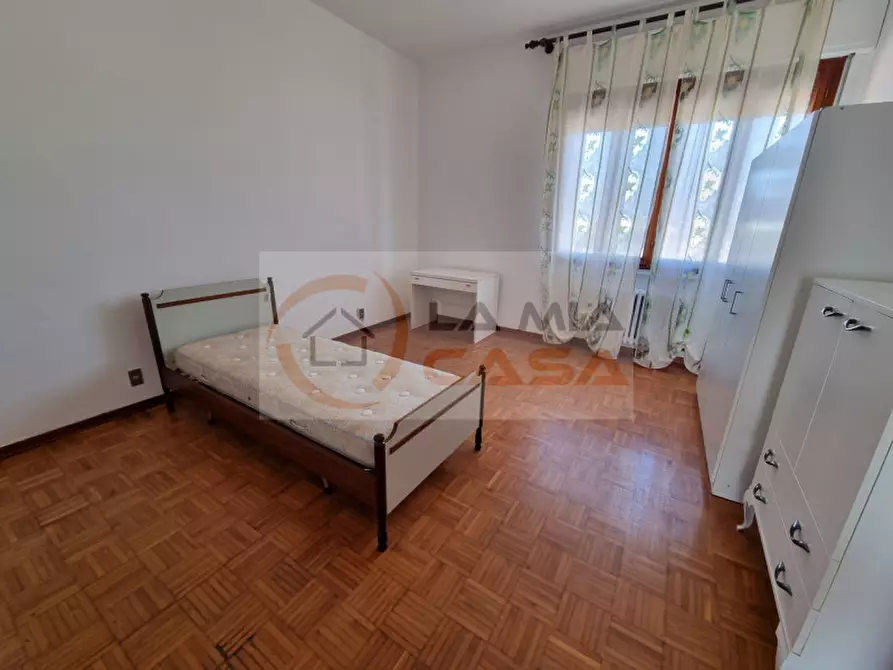 Immagine 3 di Camera in affitto  in Via Romea 155 a Legnaro