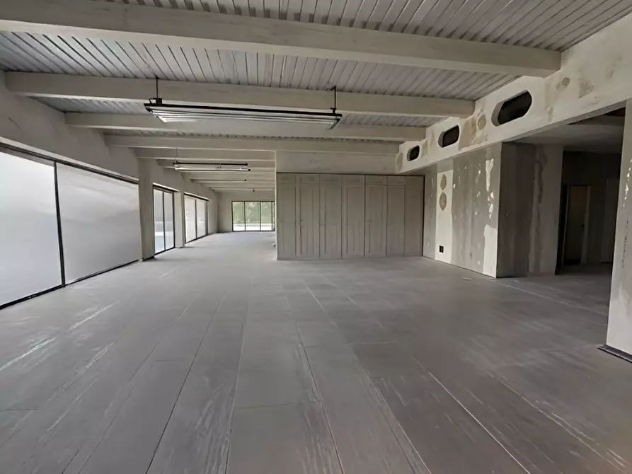 Immagine 2 di Attività commerciale in affitto  in Via Brenta a San Martino Di Lupari