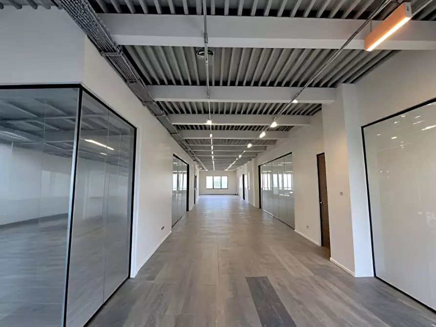 Immagine 6 di Attività commerciale in affitto  in Via Brenta a San Martino Di Lupari