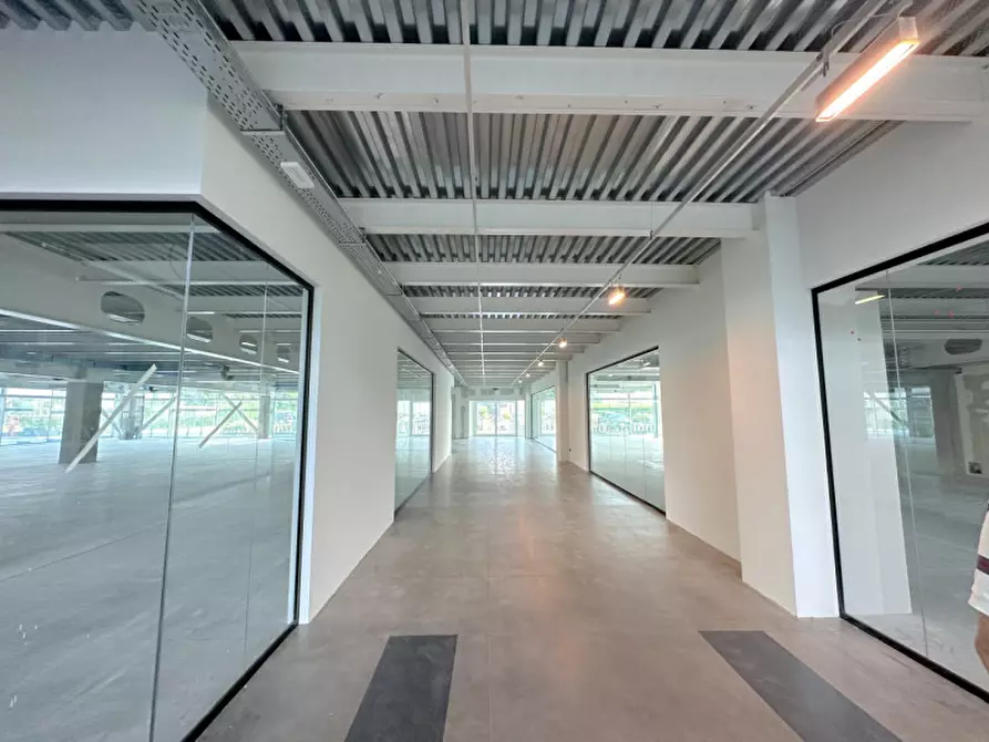 Immagine 8 di Attività commerciale in affitto  in Via Brenta a San Martino Di Lupari