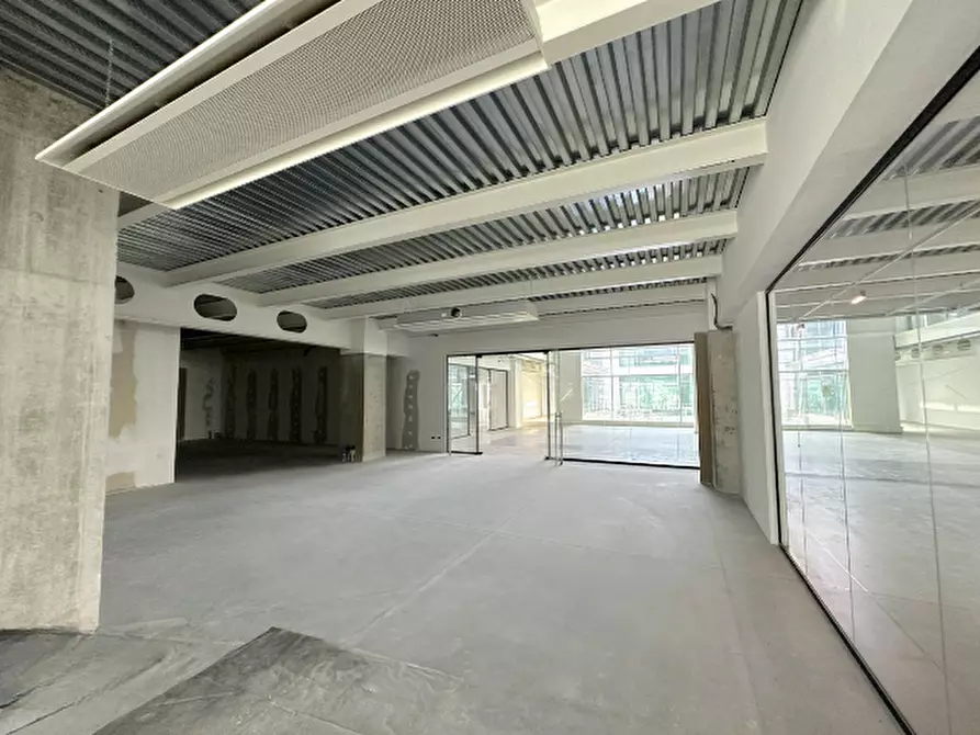 Immagine 10 di Attività commerciale in affitto  in Via Brenta a San Martino Di Lupari