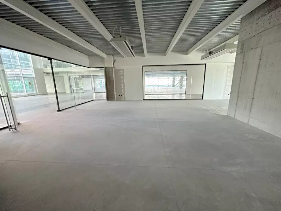 Immagine 20 di Attività commerciale in affitto  in Via Brenta a San Martino Di Lupari