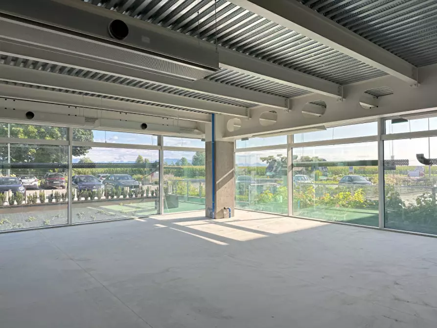 Immagine 23 di Attività commerciale in affitto  in Via Brenta a San Martino Di Lupari