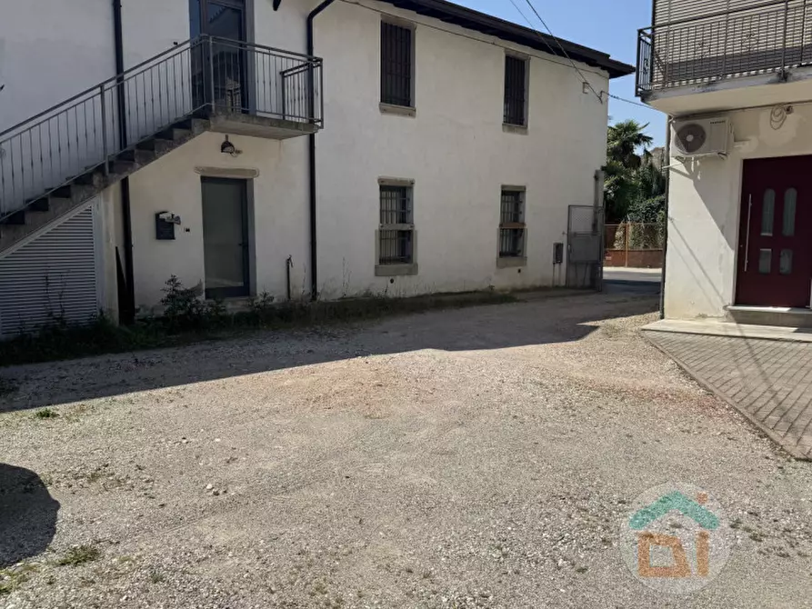 Immagine 20 di Villetta a schiera in vendita  in Via Brazzano a Cormons