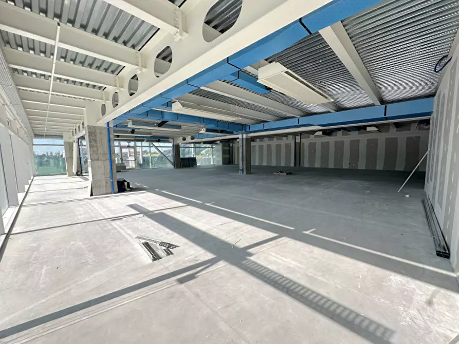 Immagine 1 di Ufficio in affitto  in Via Brenta a San Martino Di Lupari