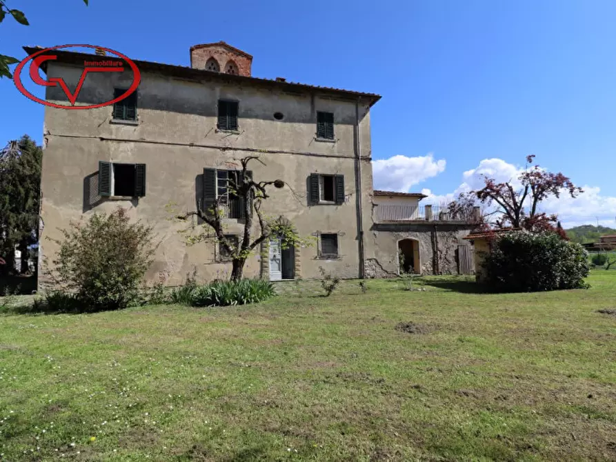 Immagine 1 di Villa in vendita  in via del camminlungo a Montevarchi