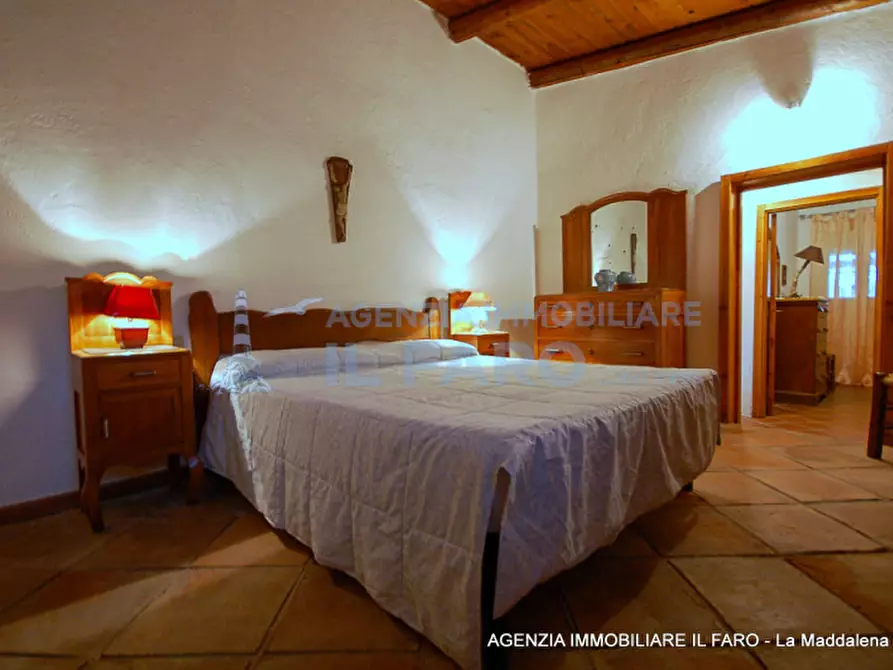 Immagine 12 di Villa in vendita  in Località Abbatoggia a La Maddalena