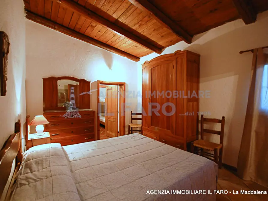 Immagine 13 di Villa in vendita  in Località Abbatoggia a La Maddalena