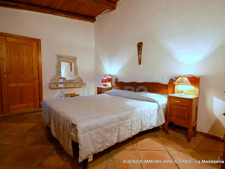 Immagine 14 di Villa in vendita  in Località Abbatoggia a La Maddalena