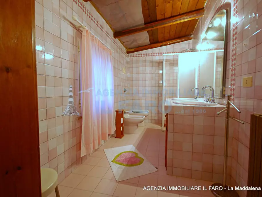 Immagine 15 di Villa in vendita  in Località Abbatoggia a La Maddalena