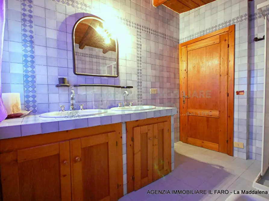 Immagine 20 di Villa in vendita  in Località Abbatoggia a La Maddalena