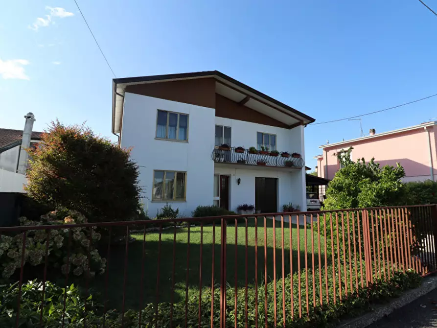 Immagine 1 di Casa indipendente in vendita  in VIA ROMA a Saonara