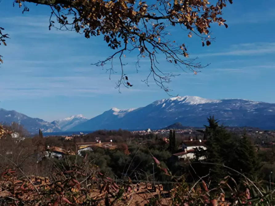 Immagine 11 di Villa in vendita  in via Manzoni a Puegnago Sul Garda