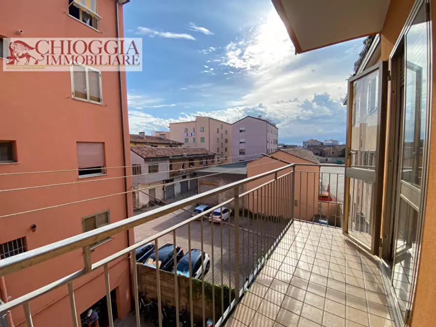 Immagine 1 di Appartamento in vendita  in via cavour a Chioggia