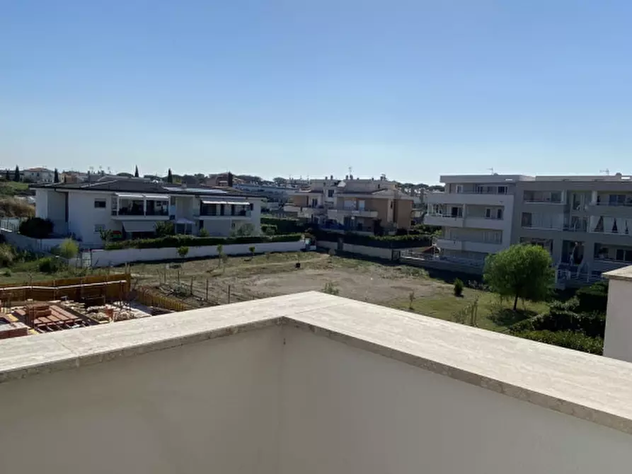 Immagine 36 di Villa in vendita  in Viale Hugo Pratt a Roma