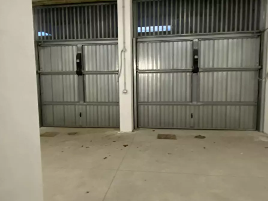 Immagine 38 di Villa in vendita  in Viale Hugo Pratt a Roma