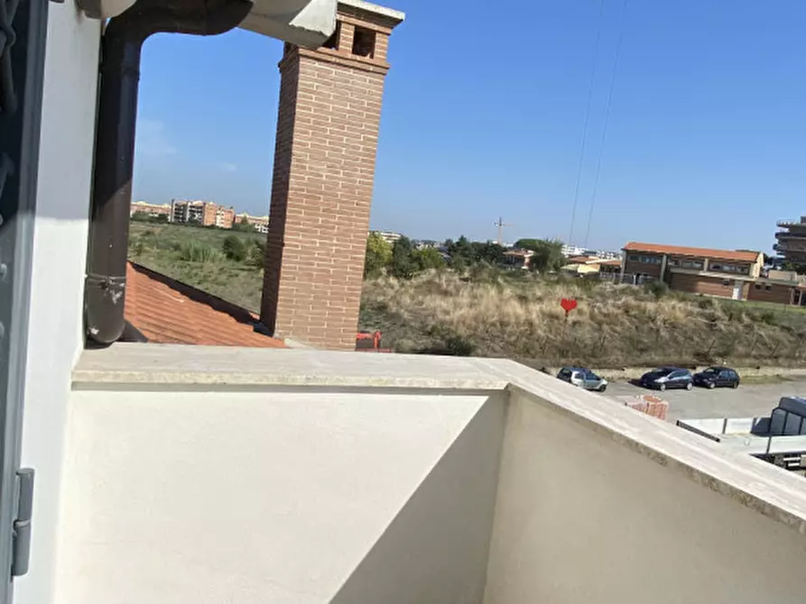 Immagine 42 di Villa in vendita  in Viale Hugo Pratt a Roma