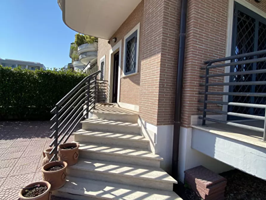 Immagine 43 di Villa in vendita  in Viale Hugo Pratt a Roma