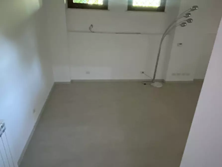 Immagine 70 di Villa in vendita  in Viale Hugo Pratt a Roma