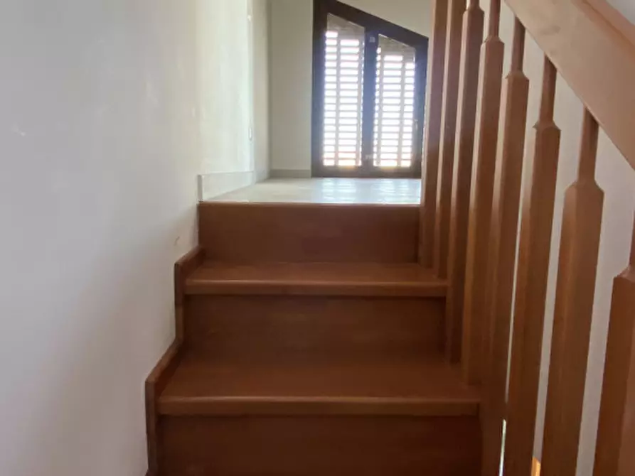 Immagine 78 di Villa in vendita  in Viale Hugo Pratt a Roma