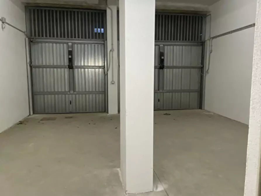 Immagine 85 di Villa in vendita  in Viale Hugo Pratt a Roma