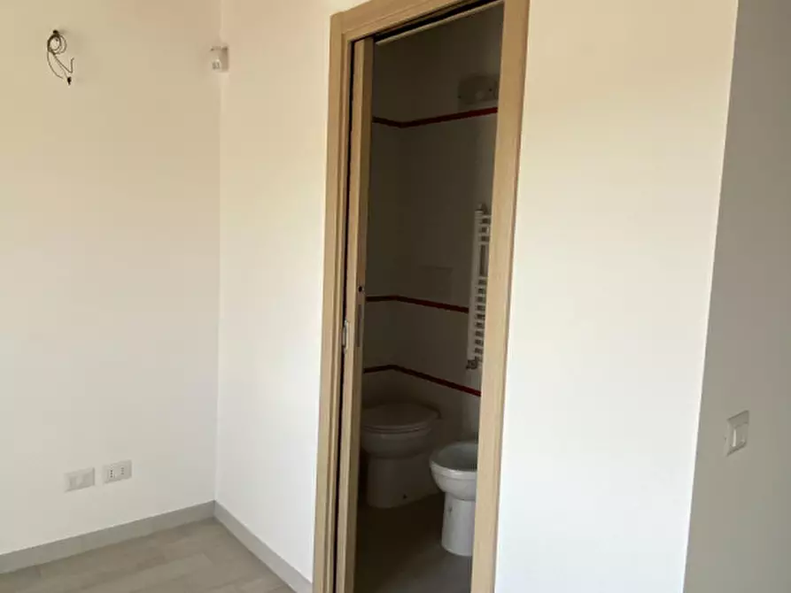 Immagine 100 di Villa in vendita  in Viale Hugo Pratt a Roma