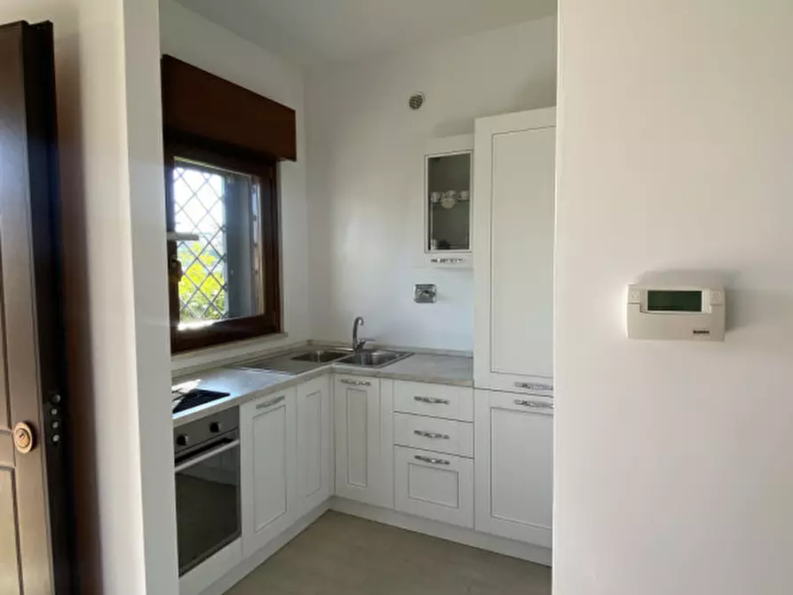 Immagine 117 di Villa in vendita  in Viale Hugo Pratt a Roma