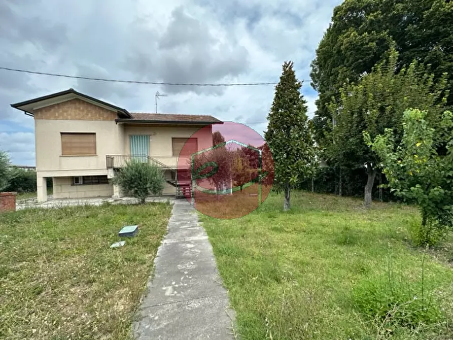 Immagine 2 di Casa indipendente in vendita  a Savignano Sul Rubicone