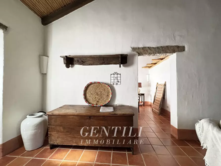 Immagine 9 di Villa in vendita  a Luogosanto