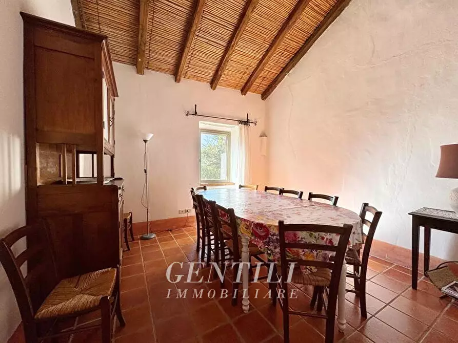 Immagine 10 di Villa in vendita  a Luogosanto