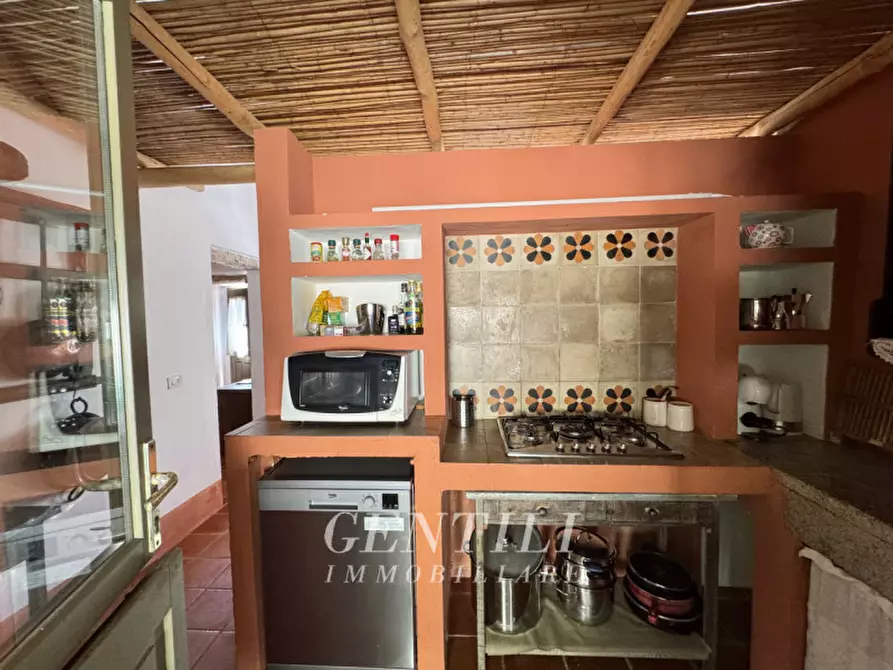 Immagine 19 di Villa in vendita  a Luogosanto