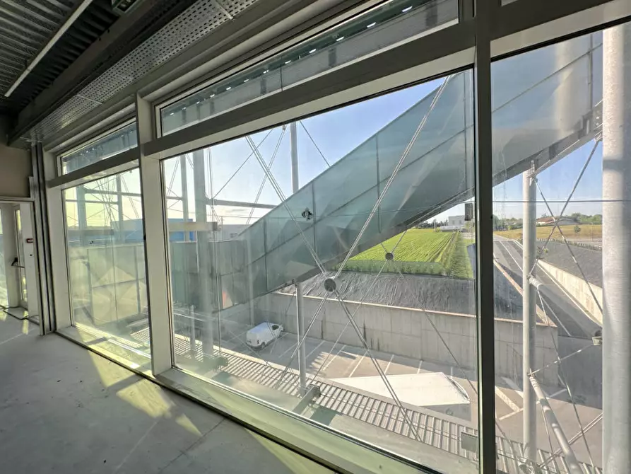 Immagine 15 di Ufficio in affitto  in Via Perteselle a San Martino Di Lupari