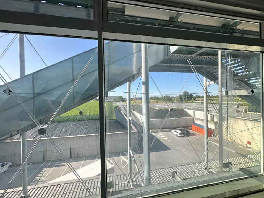 Immagine 18 di Ufficio in affitto  in Via Perteselle a San Martino Di Lupari